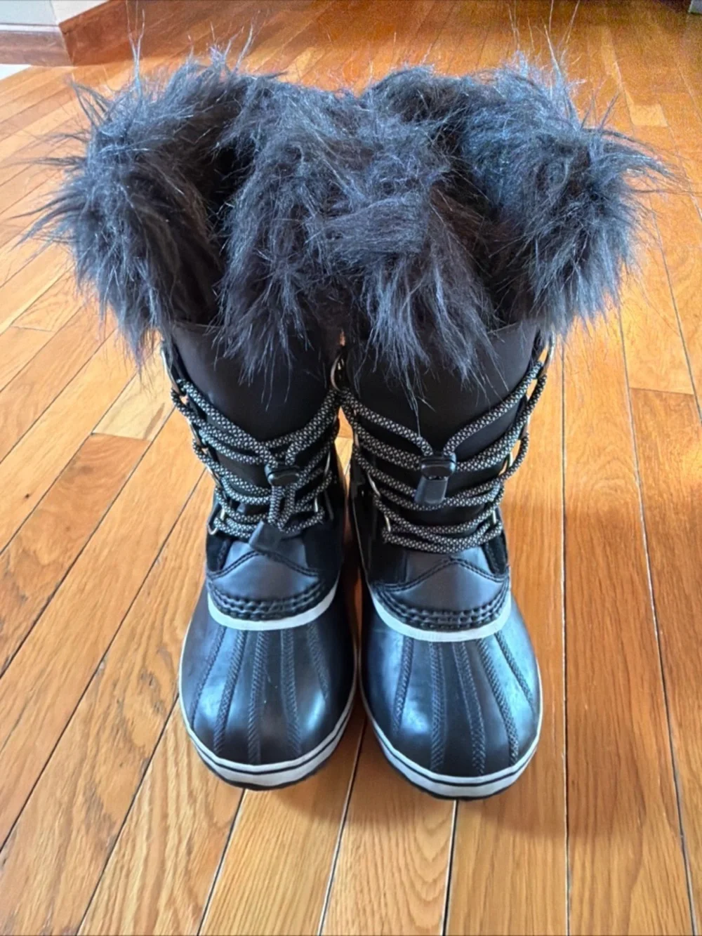 Sorel Youth Joan of Arctic Waterproof Winter Boots Black Dove Gray Faux Fur Sz 3
